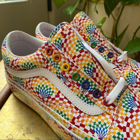 Vans LGBTQ love is love rainbow sneakers shoes lace up skater - Picture 10 of 12